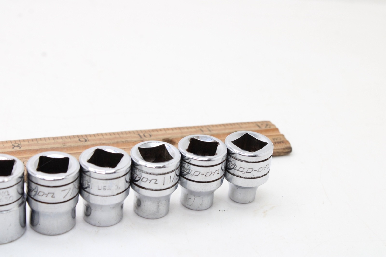 Snap-on F081 – F281 1/4-7/8″ 3/8″ Drive 12 Point 12 Piece SAE Chrome Set USA
