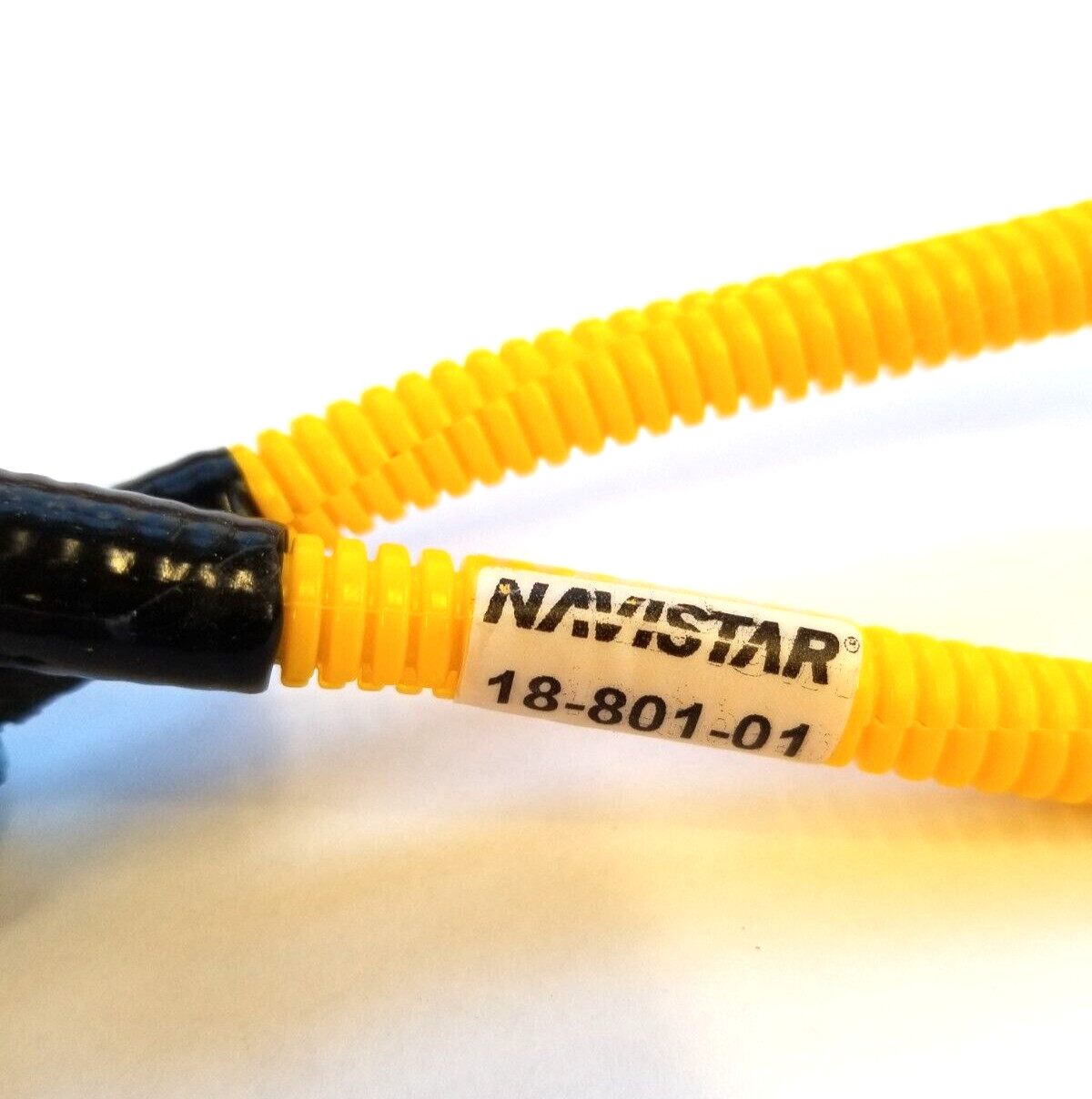 * International NAVISTAR 18-801-01 Breakout Harness