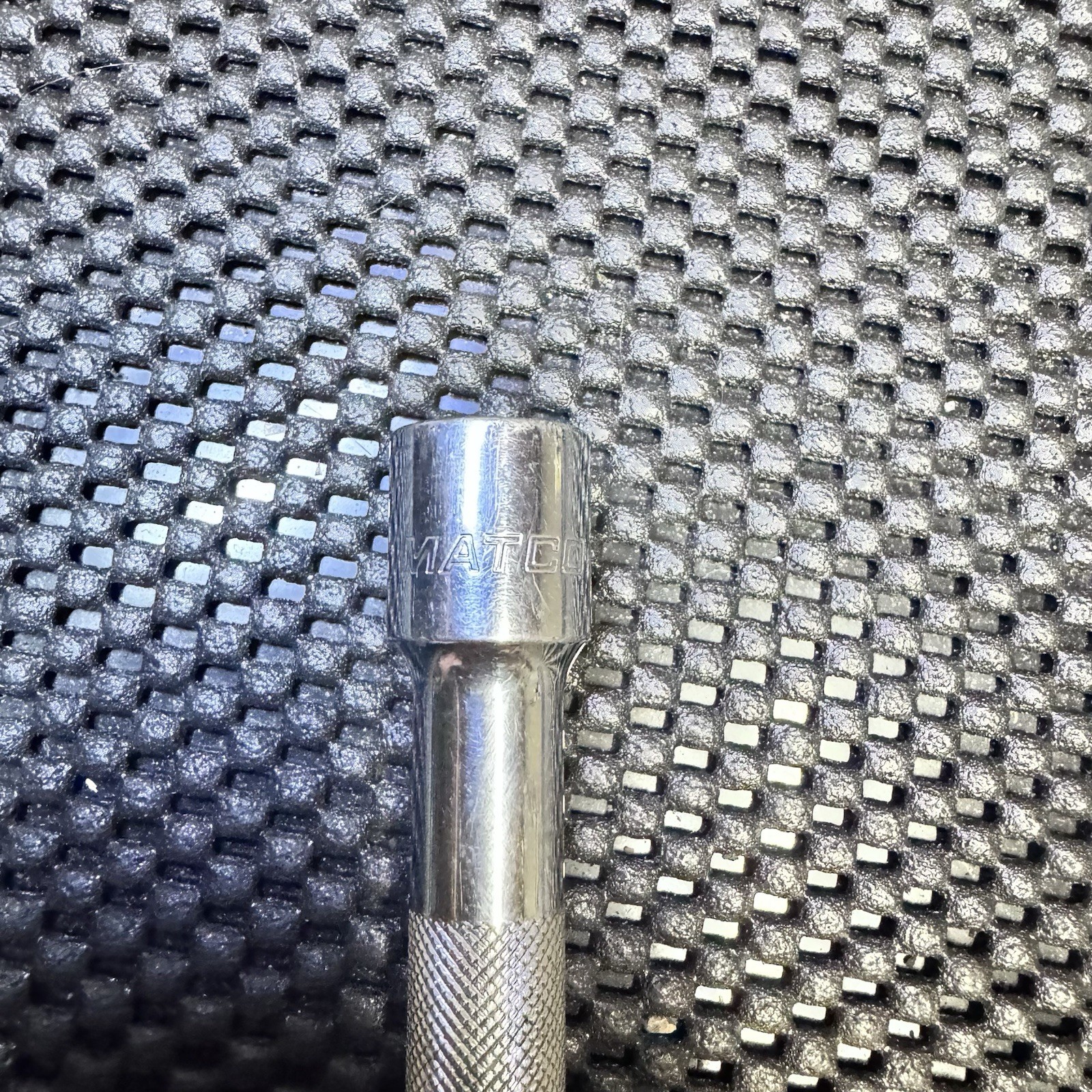 Matco Tools 12″ Locking Socket Extension 3/8″ Drive Knurled BX12KLA USA