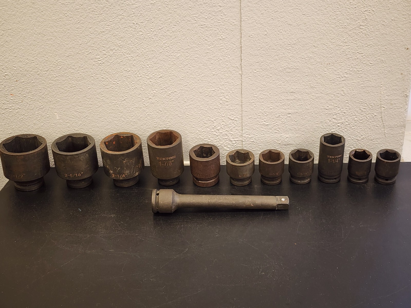 Lot of 12 Drive Sockets Unmarked & Mix Brands, Tekton, Wright 6 Point