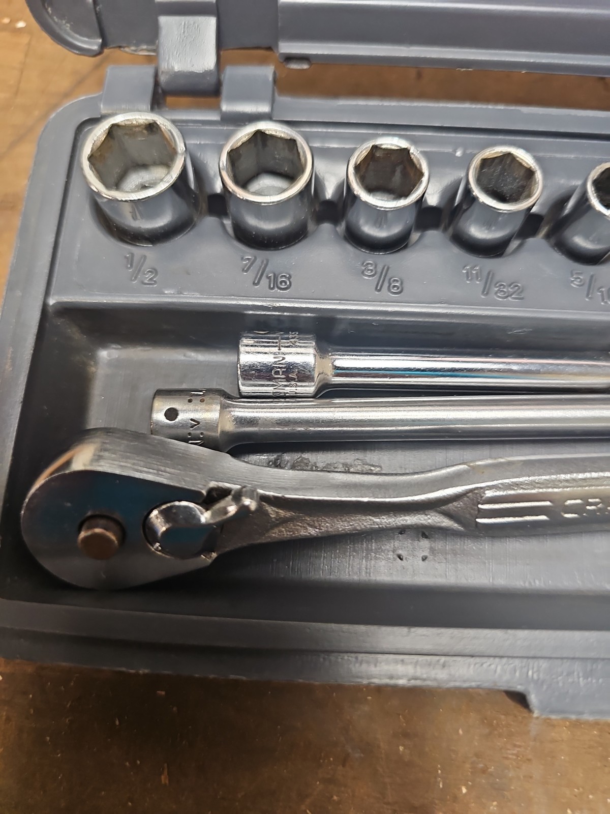 A122- Vintage CRAFTSMAN USA SAE 1/4dr RATCHET SOCKET SET =V =