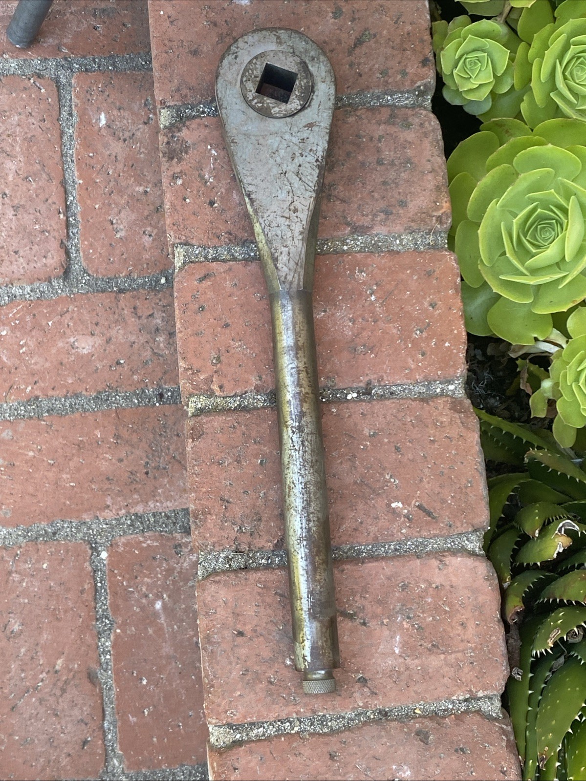 Vintage Lowell Wrench Co. Heavy Duty Ratchet 3/4” Drive No. 24 USA
