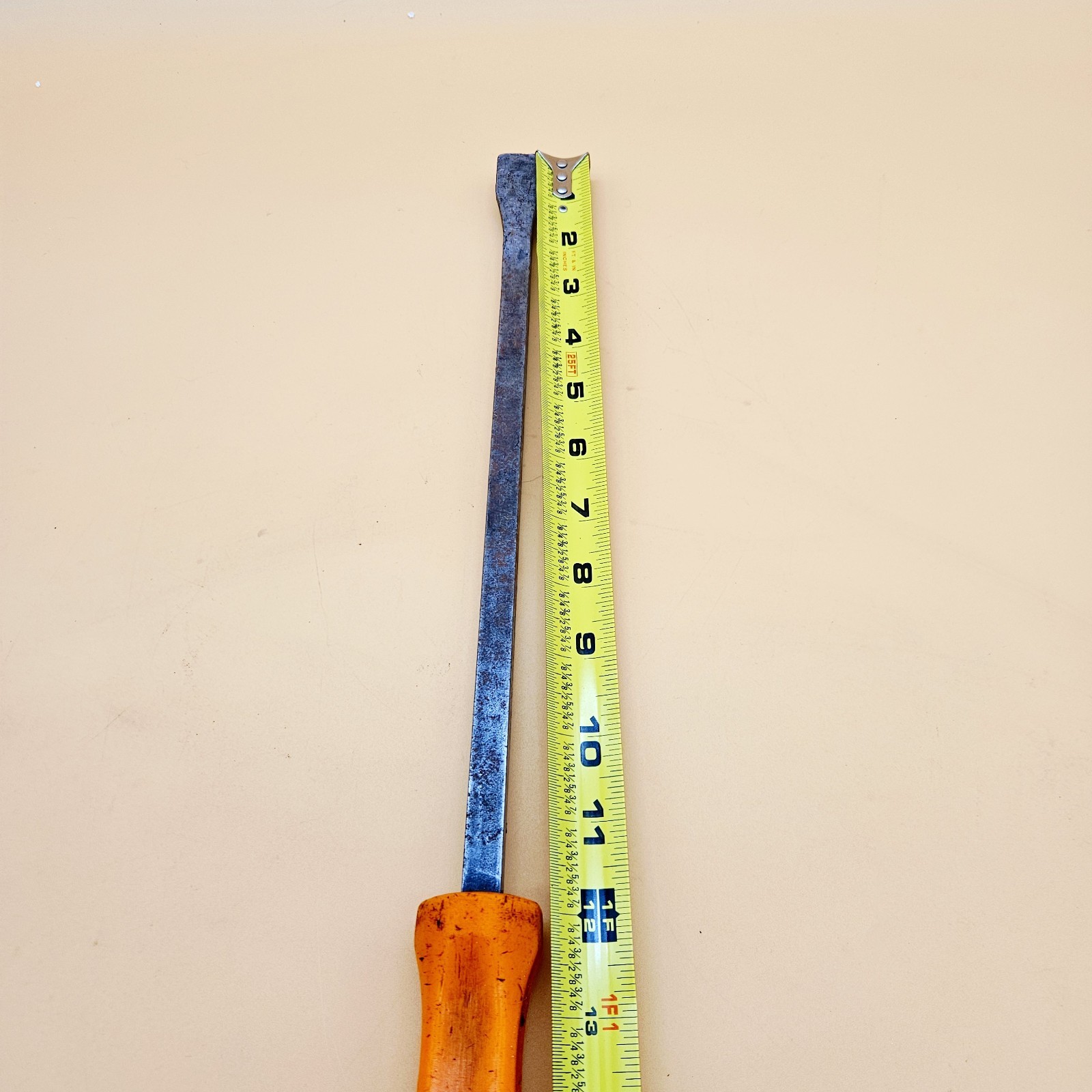 Vintage Snap-on Tools SPB18A Hard Orange Handled 17-in Pry Bar