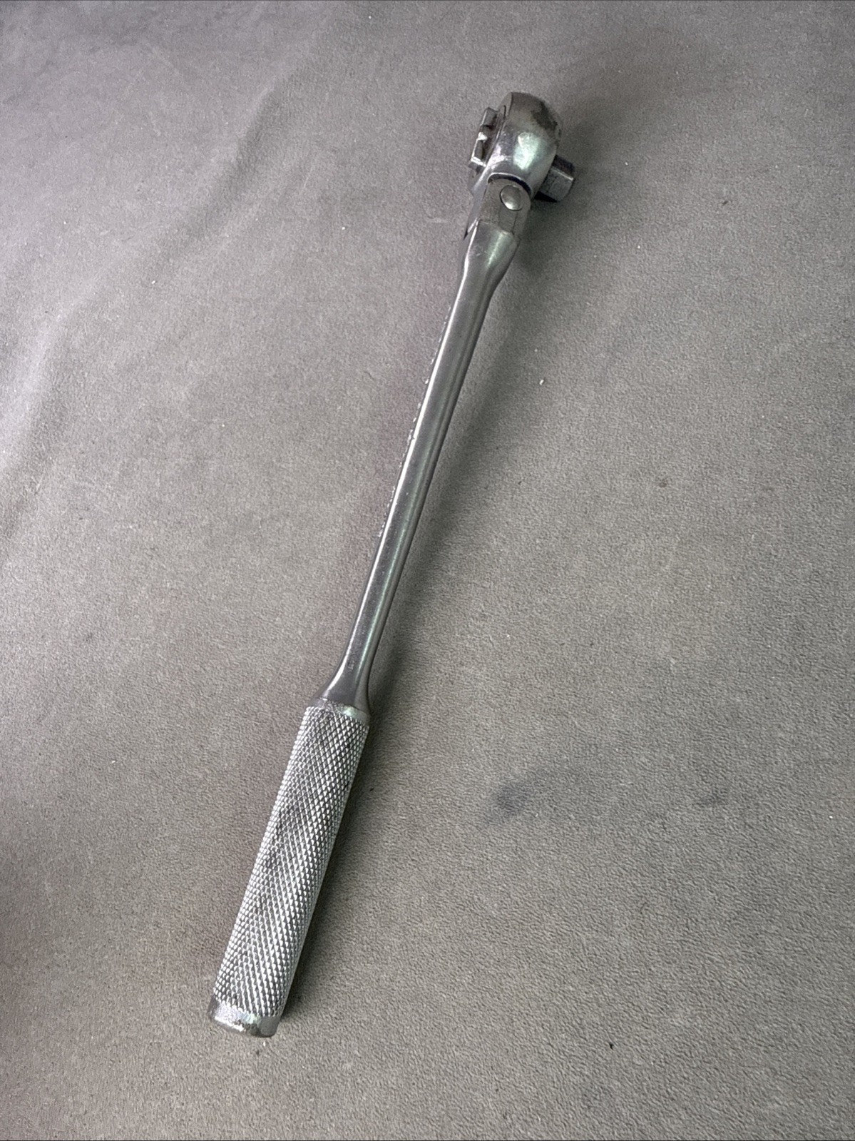 Vintage Champion Plug-Master Swivel Head Flex-Head Ratchet CT-405 3/8″Drive