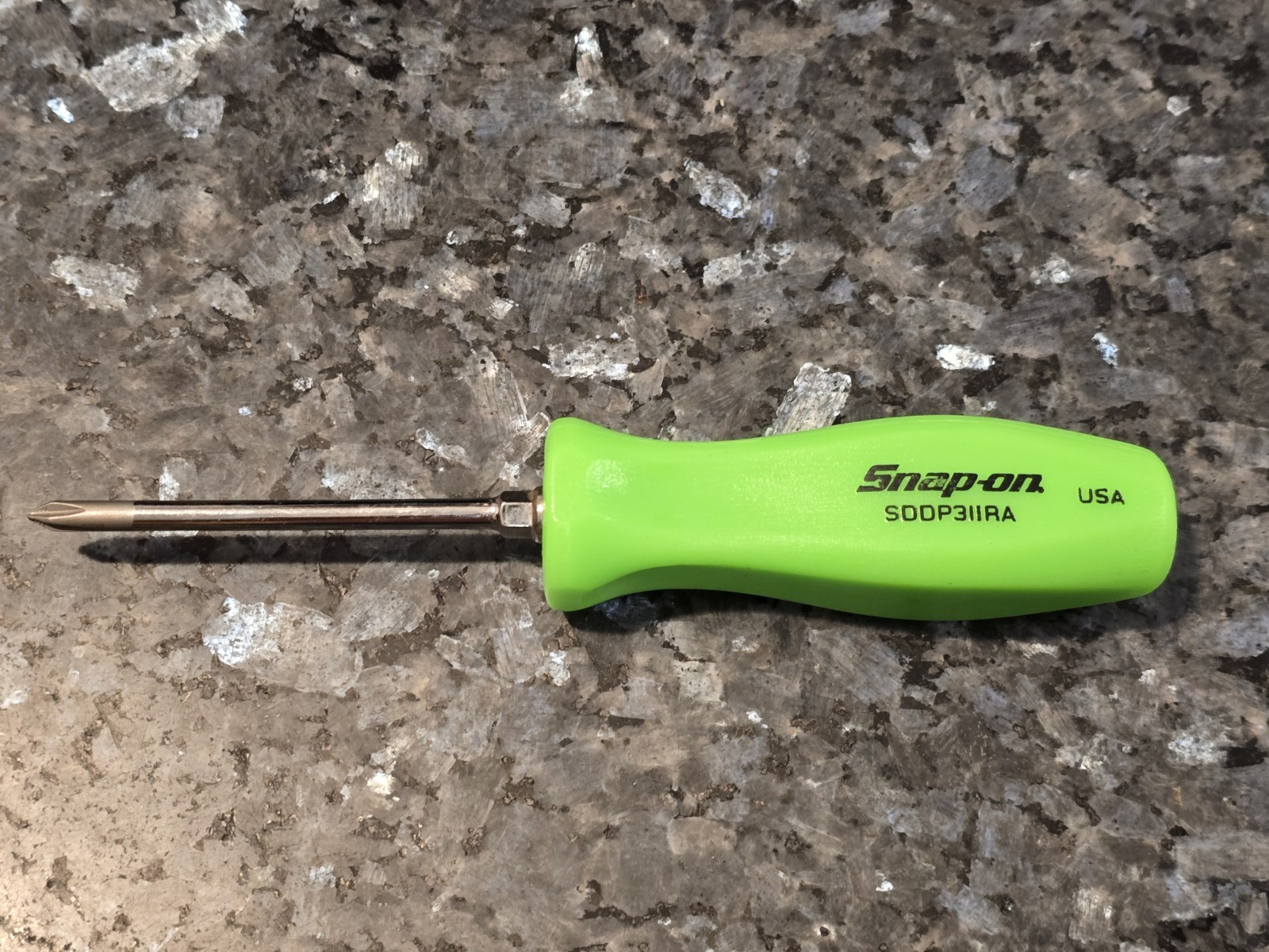 Snap-on Tools NEW NEON GREEN Hard Handle #1 Phillips Screwdriver SDDP31IRA