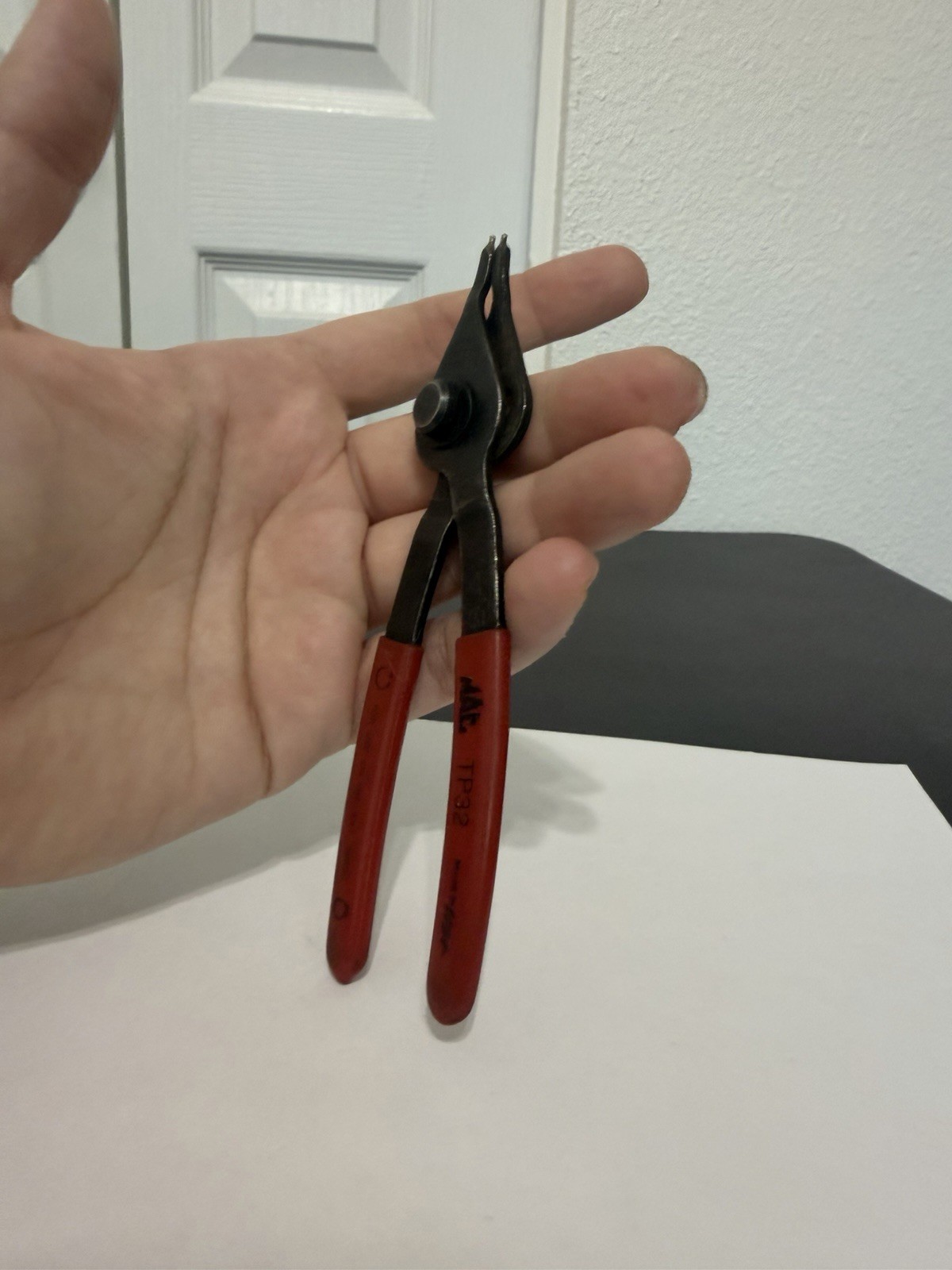 MAC TOOLS TP32, SNAP – RING PLIERS, 6″ LONG *REVERSIBLE*