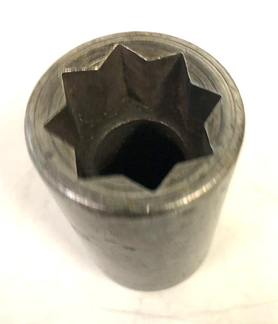 Snap-On Tools SPR432 1″ Deep Impact 8 Point 1/2″ Drive Socket