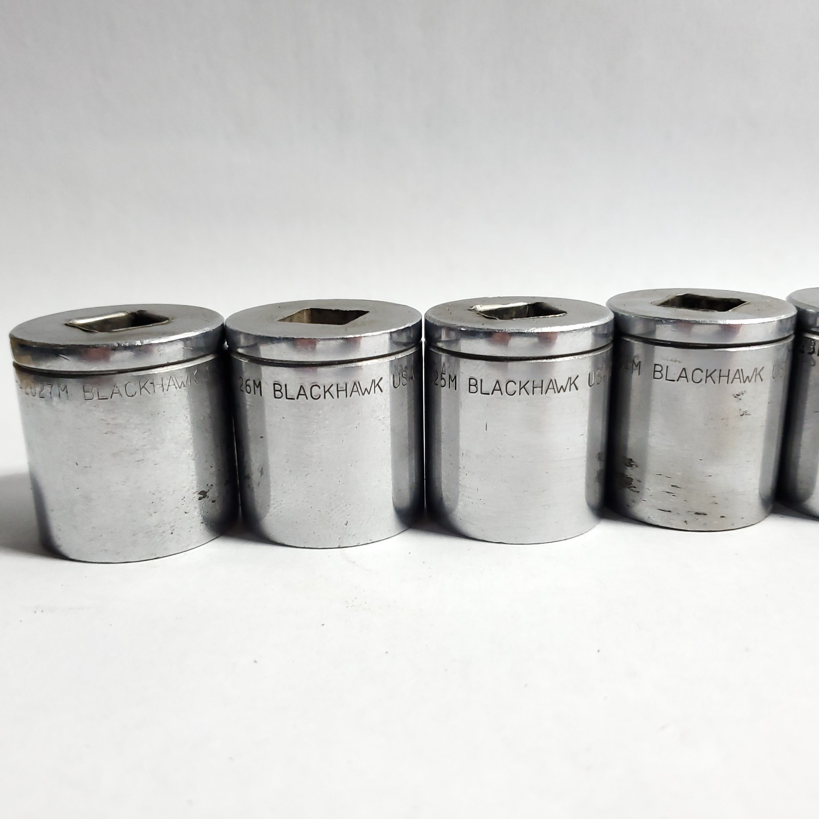 Blackhawk 13 pc. 1/2″ Drive Metric Socket Set 27mm-15mm 42027M-42015M