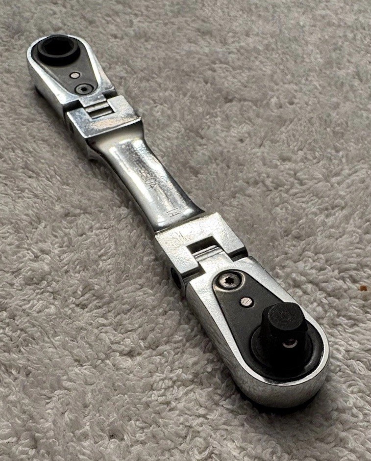 EZRED Micro Combo Dual Ratchet Socket w/1/4” Square Drive Magnetic Bit Drive