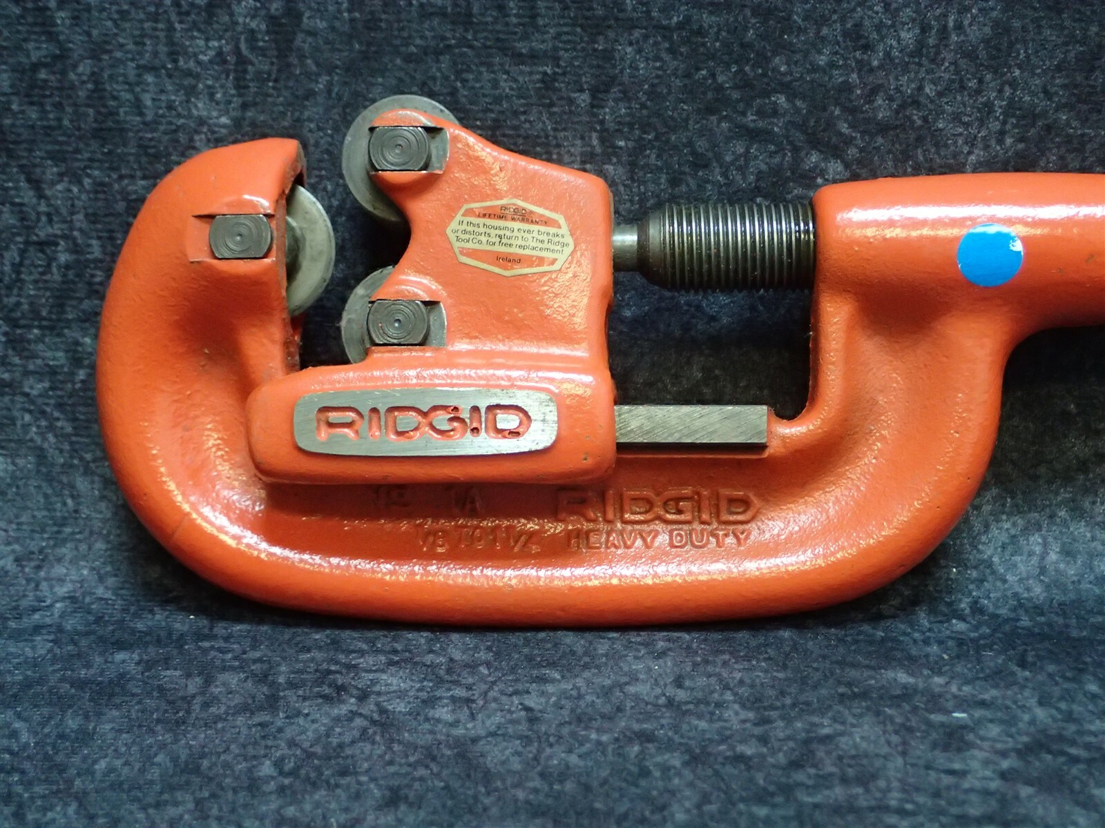 32810 Ridgid Model 1-A Heavy Duty Red Pipe Cutter 1/8″ to 1-1/4″ (3-32mm)