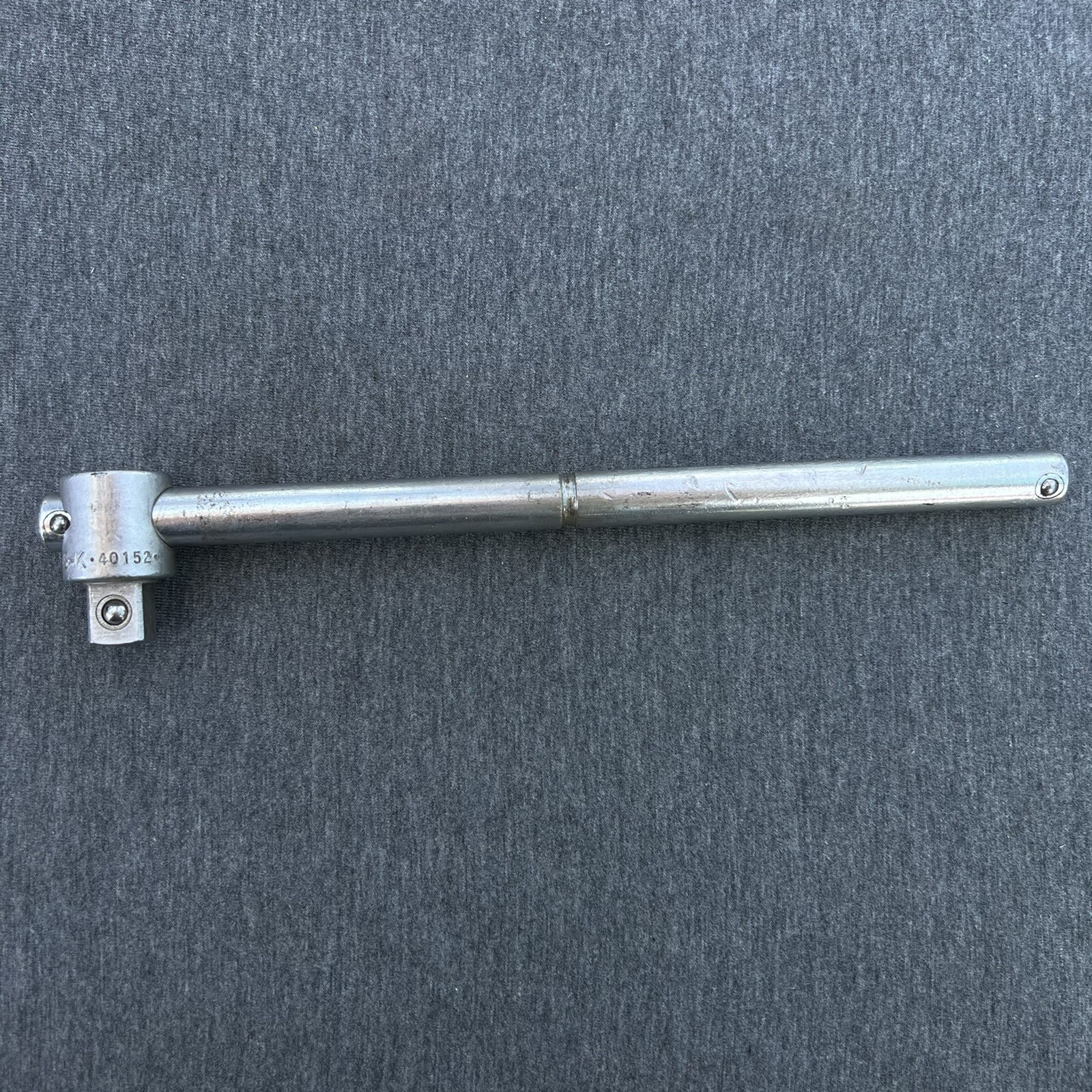 S-K 40152 Sliding T Head Breaker Bar 1/2″ Drive 10″ Long