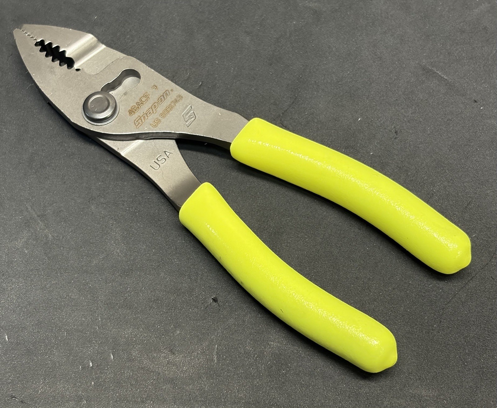 NEW! Snap-on Tools Hi-Viz YELLOW 46ACF Talon Grip Slip-joint Pliers