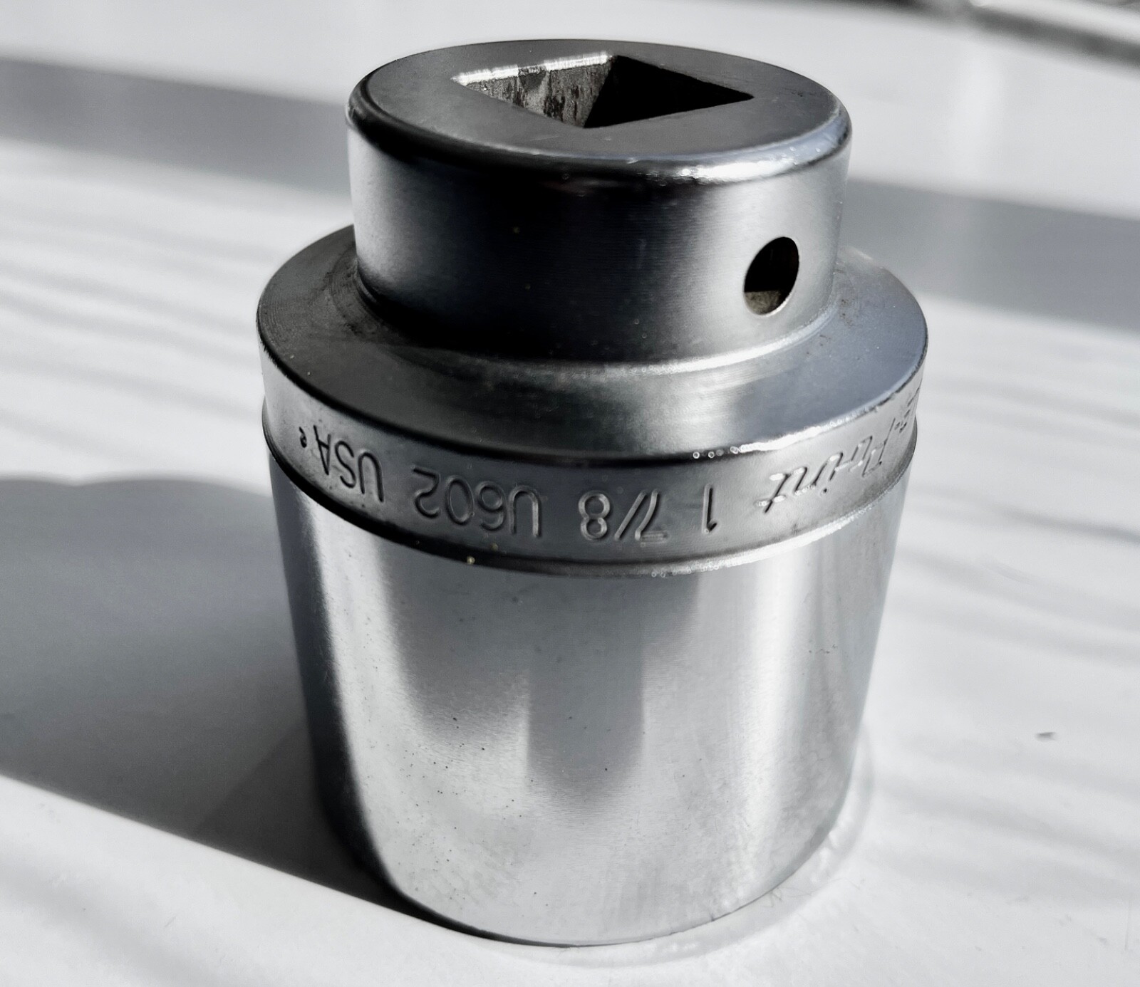 SNAP-ON (BLUE POINT) • 3/4″ DRIVE 12-POINT SAE 1-7/8″ SHALLOW SOCKET • U602