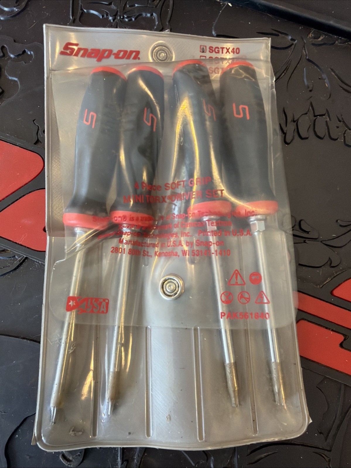 Snap on USA SGTX40 T 8 – T20 Red Soft Grip Mini Torx Screwdriver with pouch