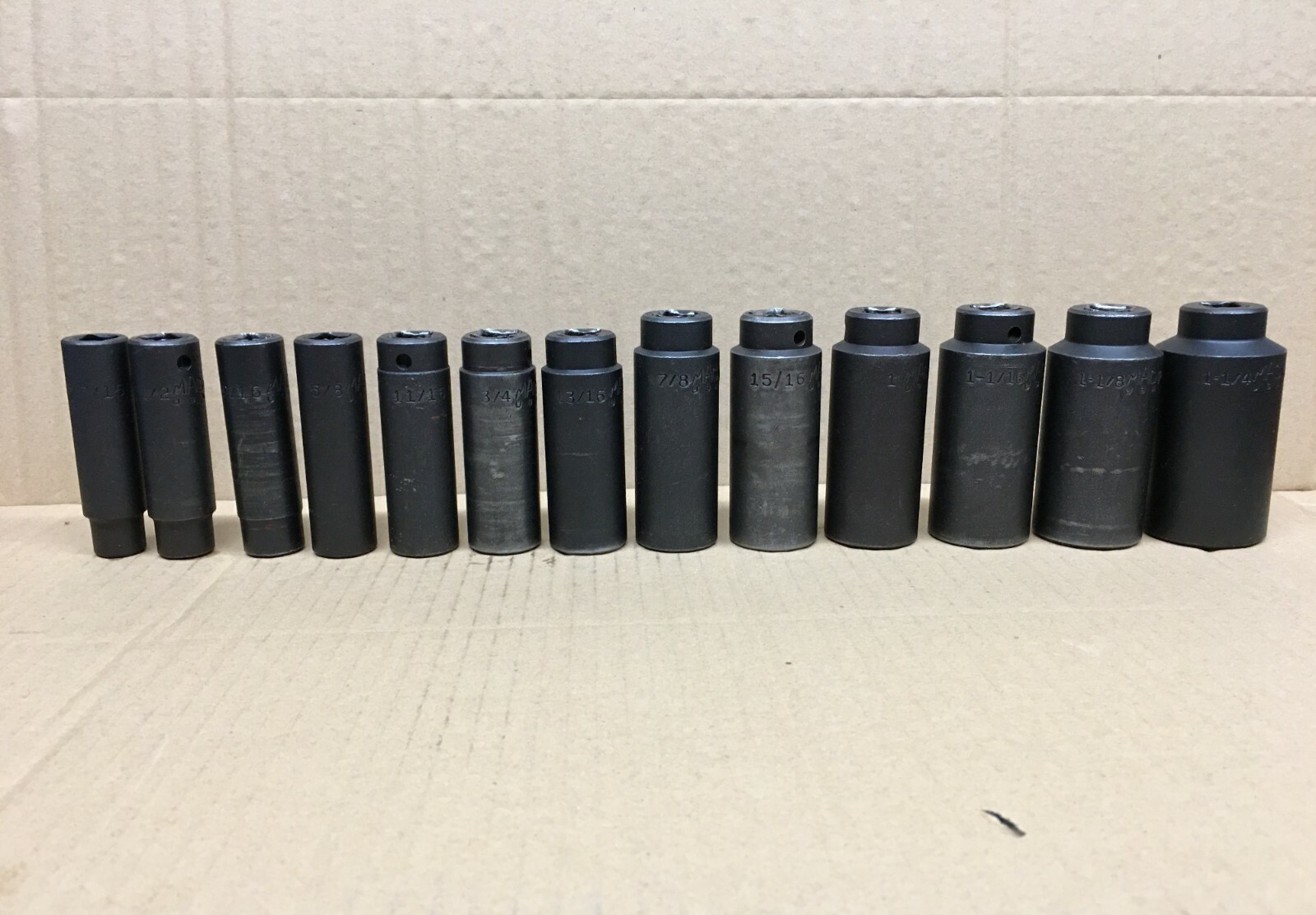 Mac Tools 13 pc SAE Deep Impact Socket Set -1/2″ Drive – 6 Point 7/16″ to 1-1/4″