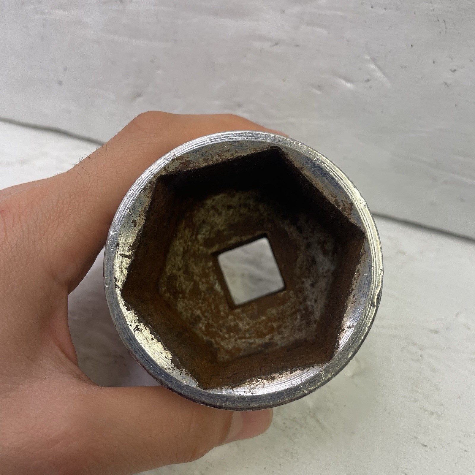 2″ Shallow Big Socket – 1″ Drive 6Pt – Made In China – Used – Acceptable
