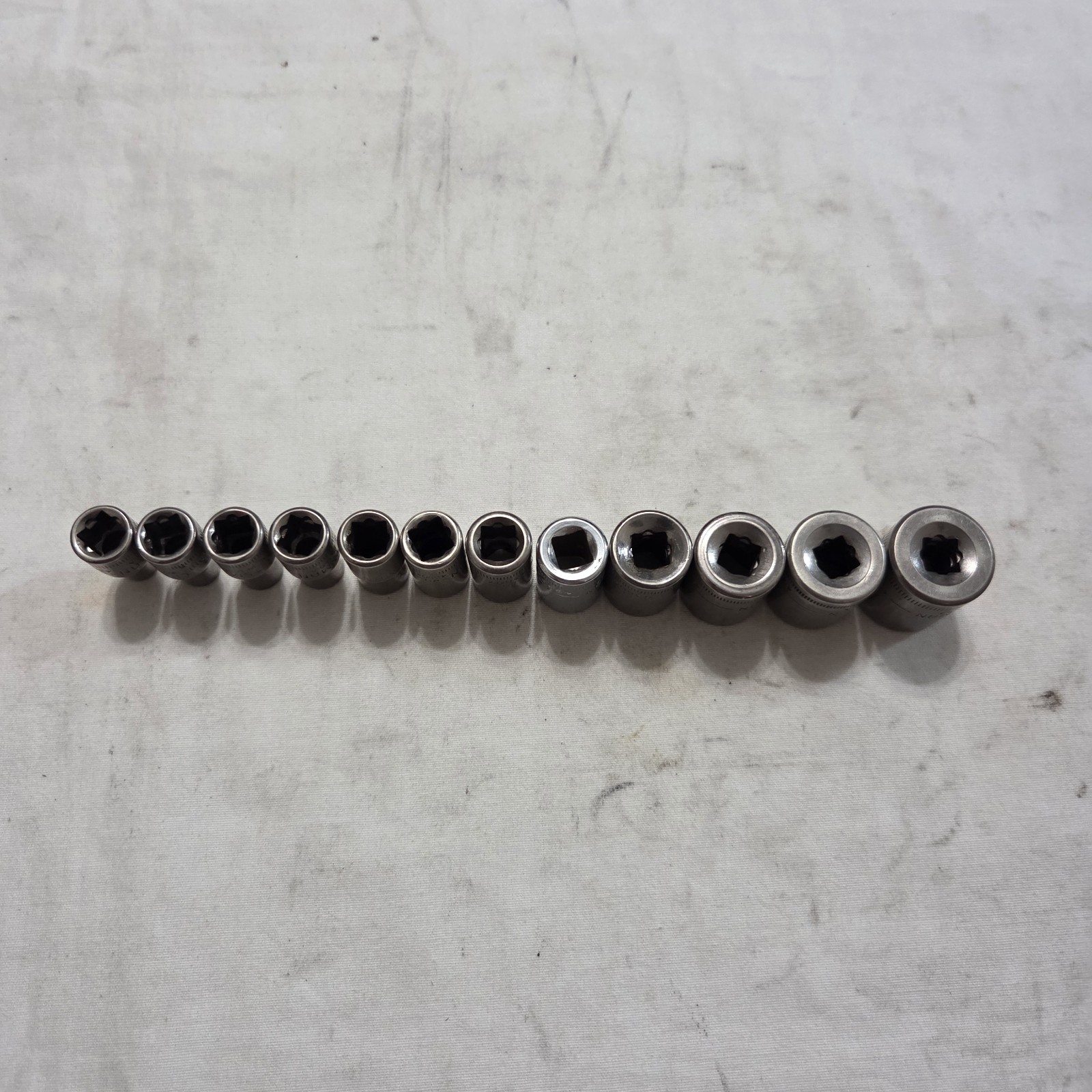 Craftsman 11pc Metric 4mm-14mm 6Pt Shallow Socket Set 1/4″ Drive G2,V Series USA