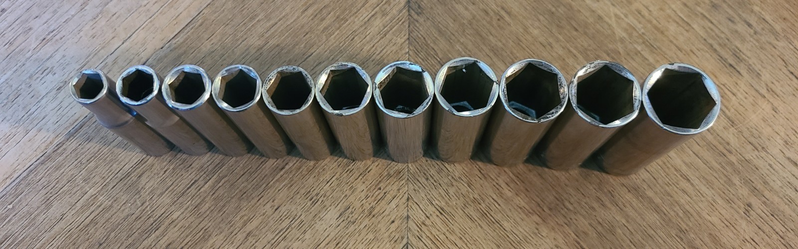 Craftsman 11pc 3/8″ Drive Metric Deep Socket Set 6 Point 9mm-19mm V And G Socket