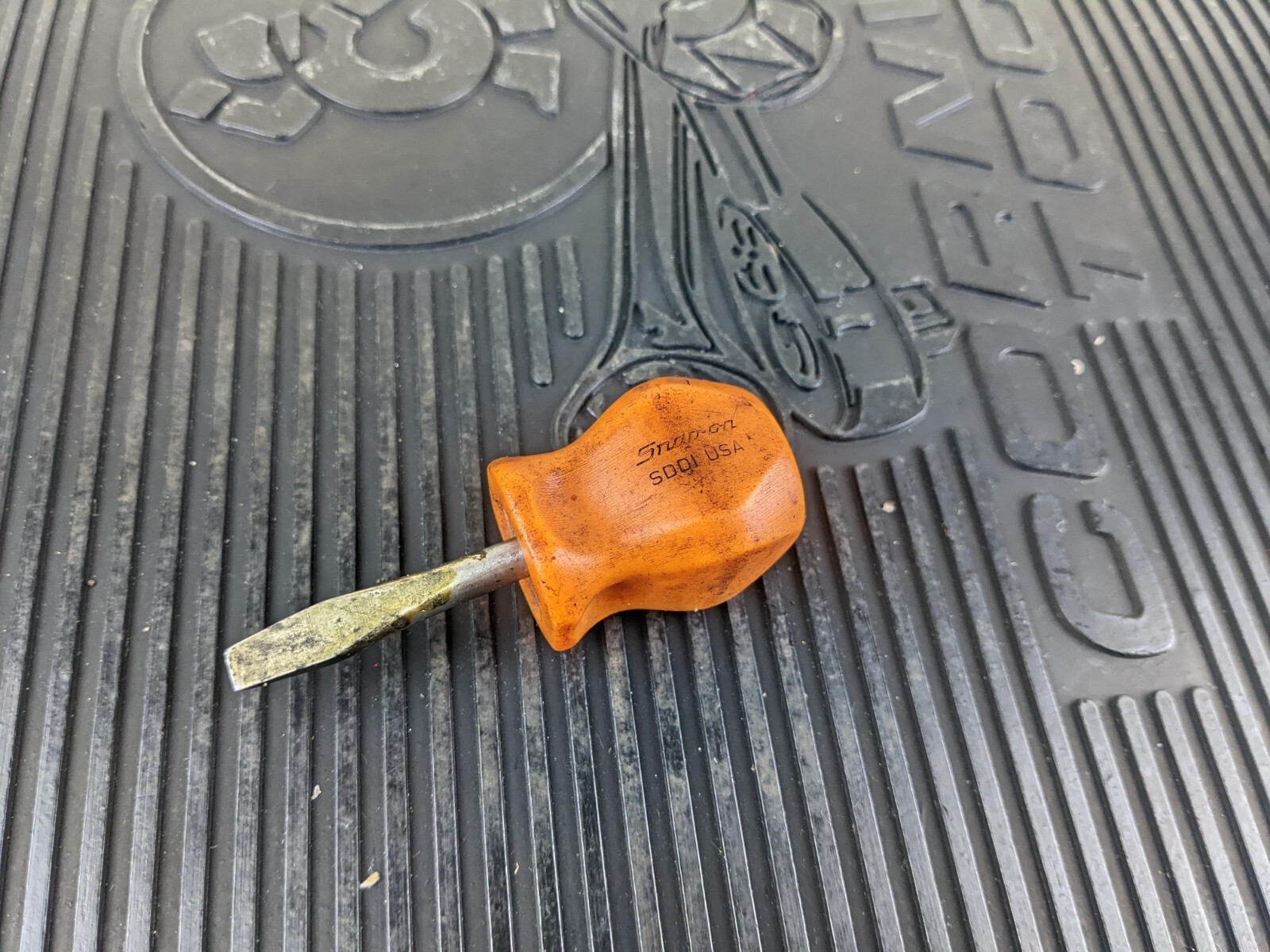#as949 Snap On SDD1 Stubby Screwdriver Flat Tip-Orange Hard Handle