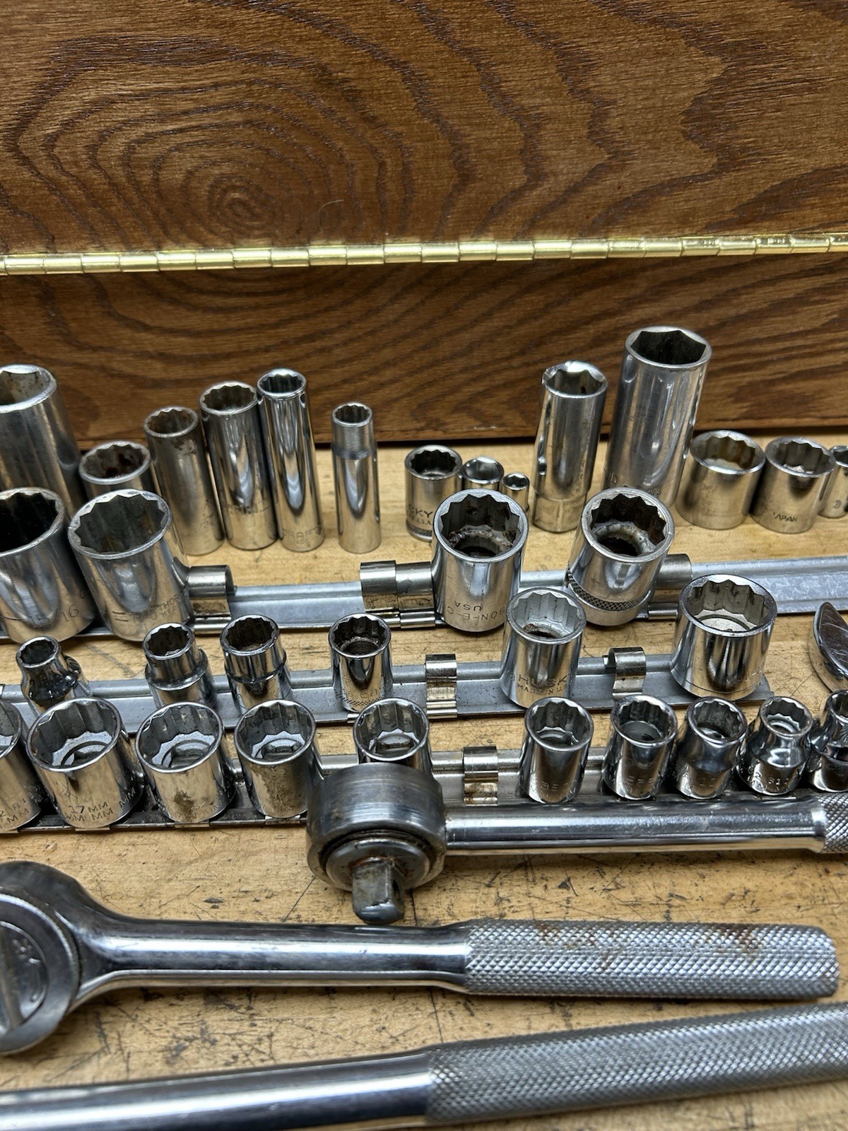Lot of Assorted Sockets SAE & Metric Mixed Brands Various Drives, Mostly USA