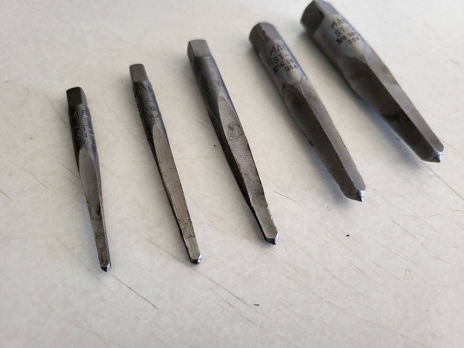 Nice MAC Tools No.353 – 5 Piece Screw Extractor Set. – Mac No. 5663ES (Wear!)