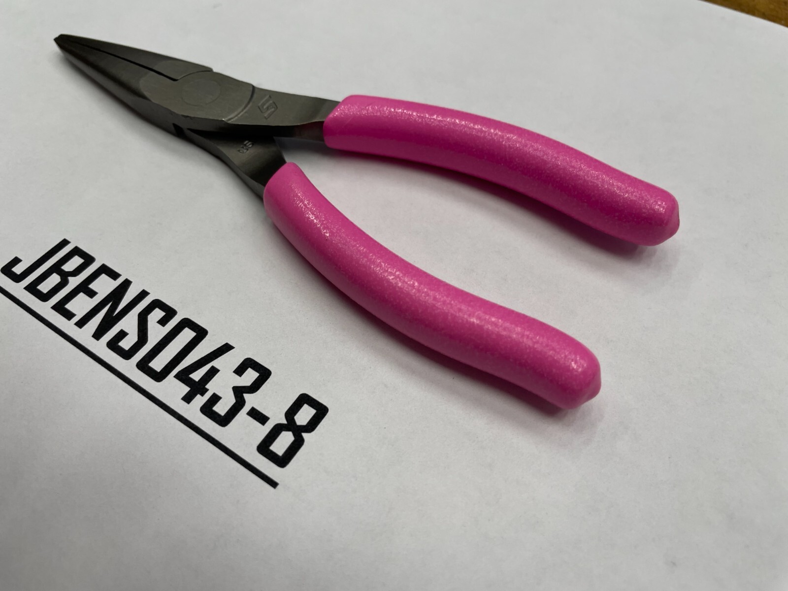 Snap-on Tools USA NEW PINK 6″ Soft Grip Needle Nose Pliers 95ACFP