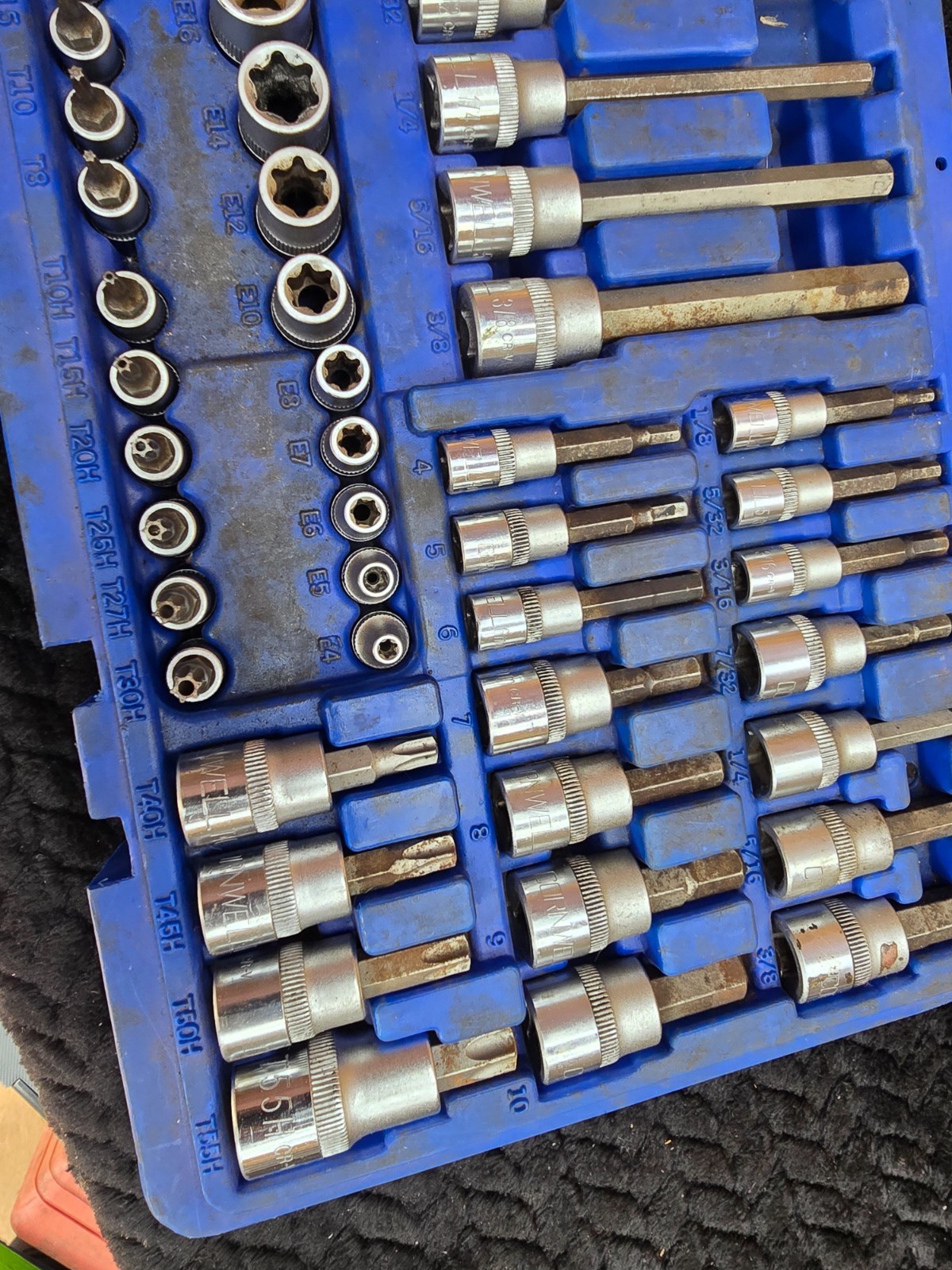 CORNWELL 62 Piece 1/4″, 3/8″ & 1/2″ Drive Master Deluxe Hex & Star Bit Set