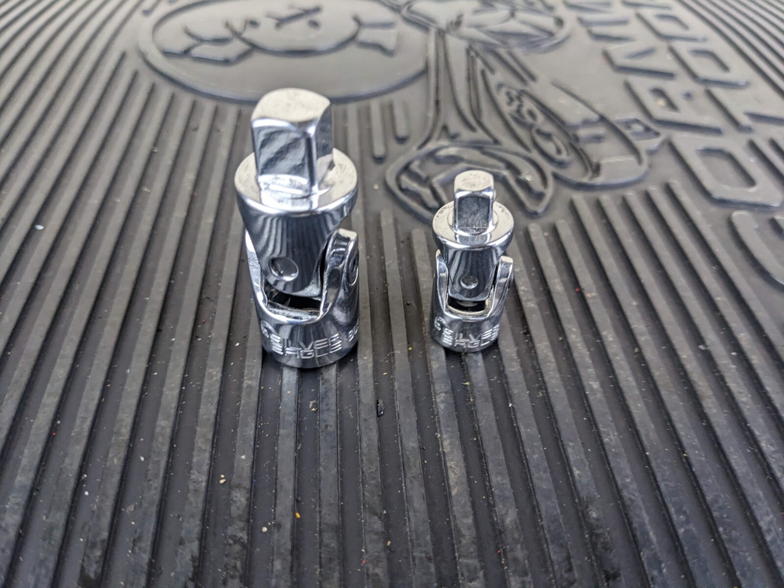 #aw677 Matco Tools Silver Eagle BUSEA 3/8″ AUSEA 1/4″ Chrome Universal Adapters