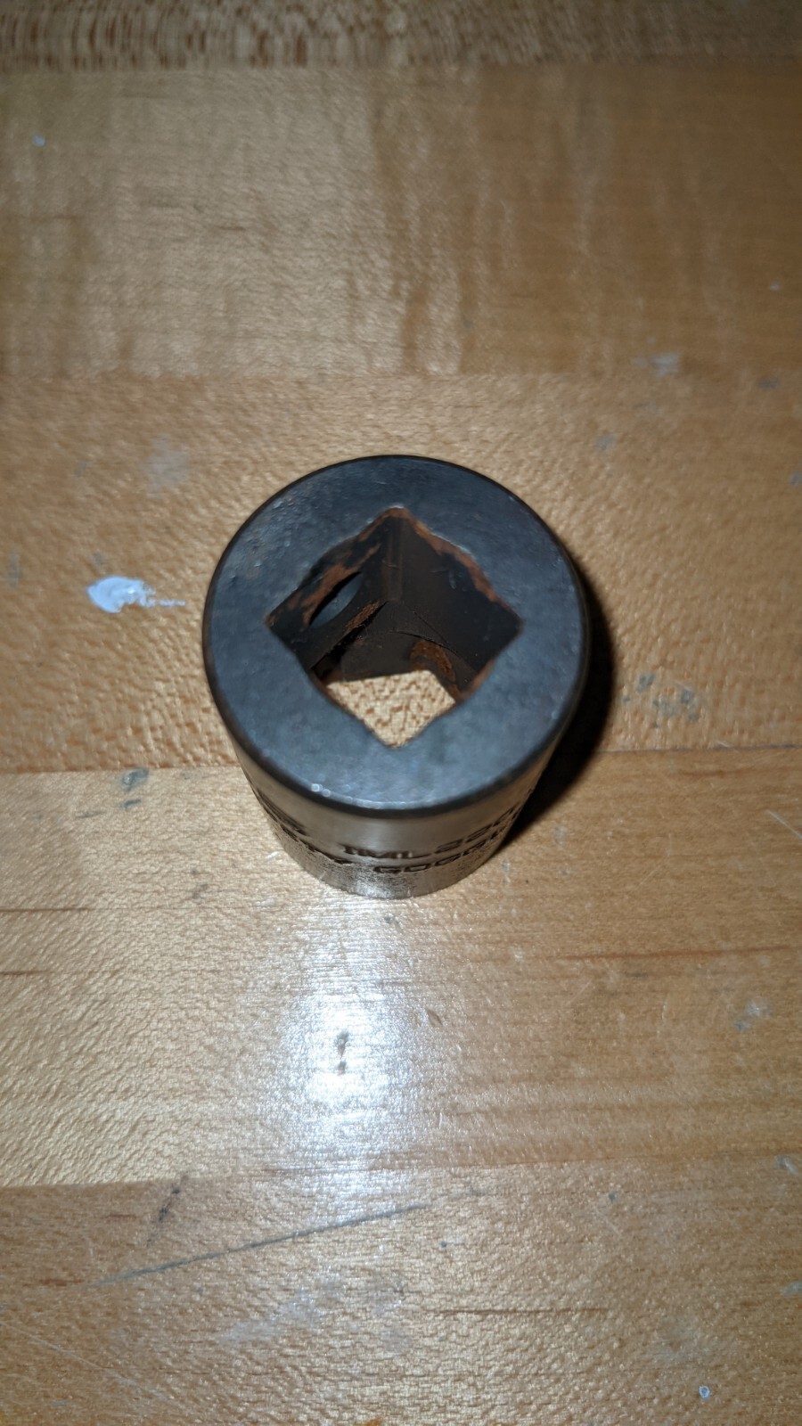 Snap On Tool IML220 1/2 Dr 6Pt SAE 11/16 Flank Dr Shallow Impact