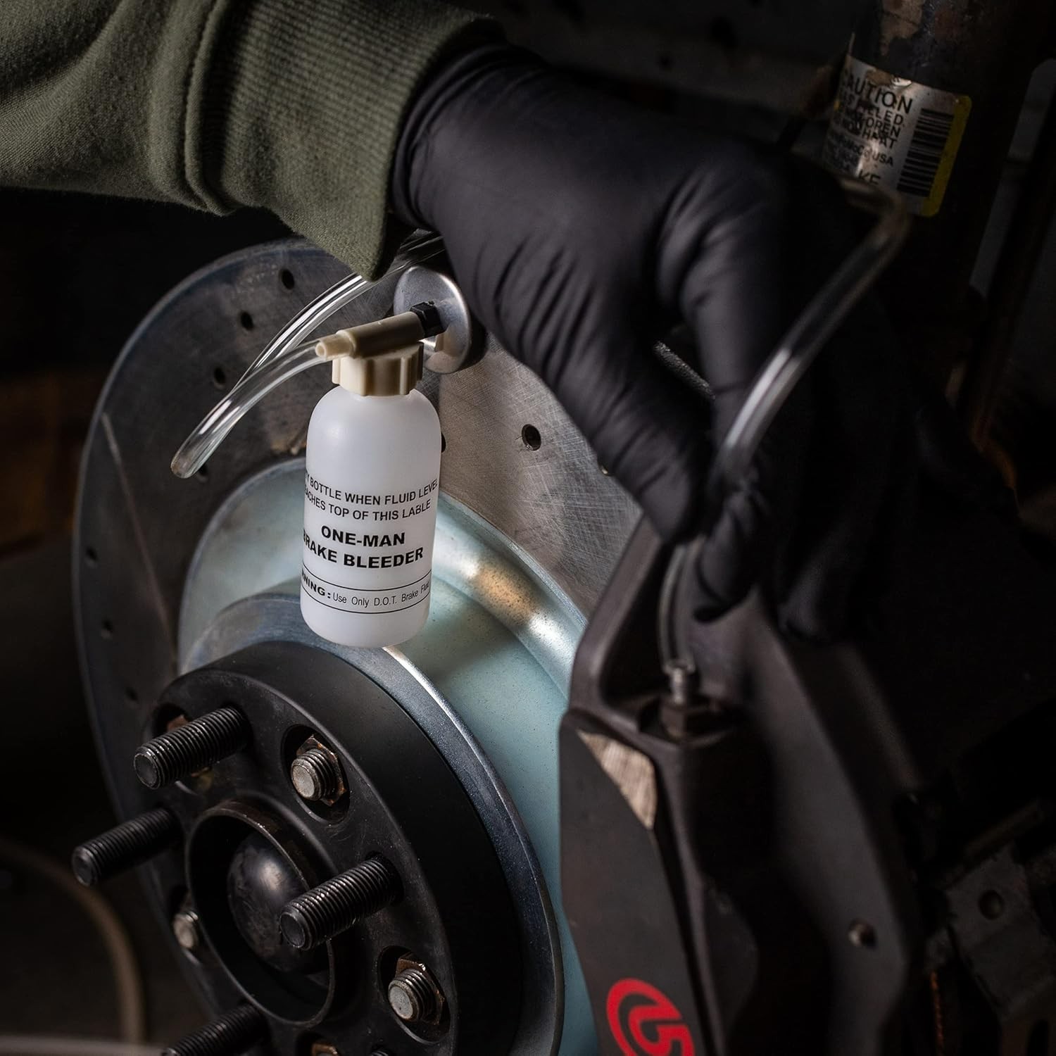 Compact Brake Bleeding Kit – Solo Use Magnetic Bottle for Mess-Free Maintenance