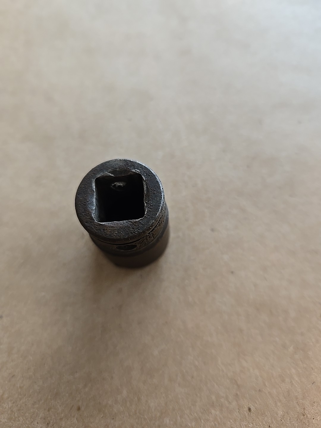 Snap On 3/8 Drive 9/16″ 12PT SAE Industrial Finish Shallow Socket Worn GF181