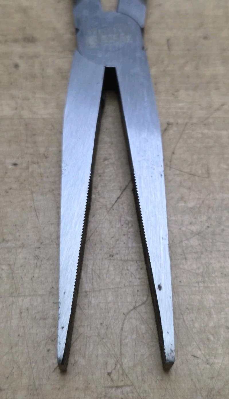 Matco Tools PD011BPA- 11″ Long Orange Handle Spring Loaded Duck Bill Pliers Nice