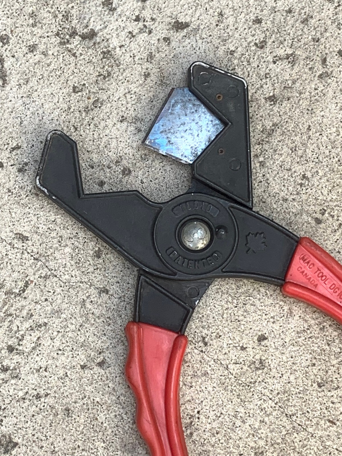 Mac Tool Canada DG1000 Heater Hose Tubing Cutter