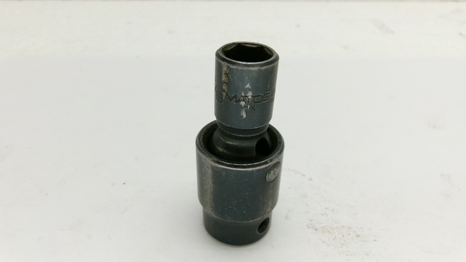 Matco tools 3/8″ drive 3/8″ SAE Impact Universal Swivel Socket BUP126 Nice!
