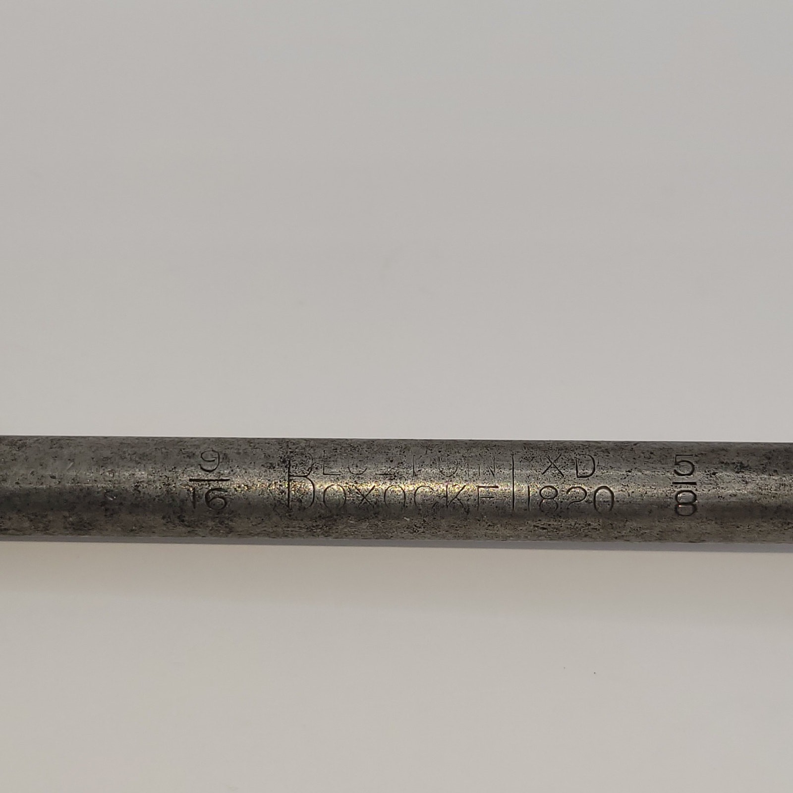 Blue Point XD 1820 Boxocket 9/16” X 5/8” 12 Point 5/8 side has curve 9 in USA