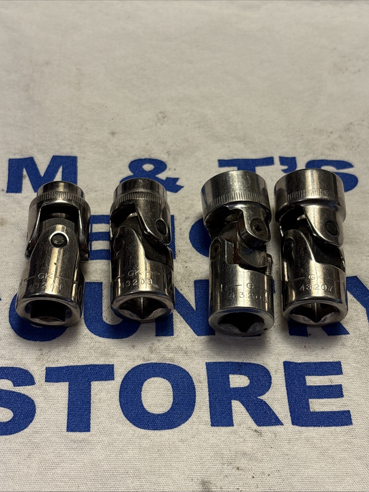 Craftsman USA 3/8″ Drive 4pc Metric 6pt Flex Head Socket Set 10, 12, 15 & 16mm