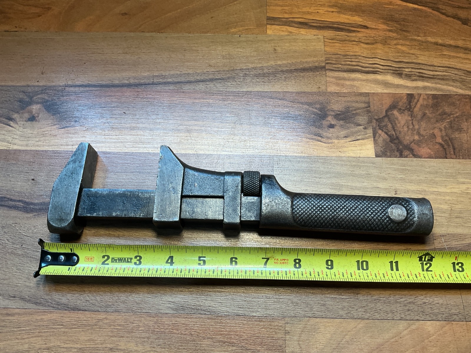 VINTAGE PEXTO U.S.A. 12″ ALL STEEL MONKEY WRENCH w/DECORATIVE GRIP