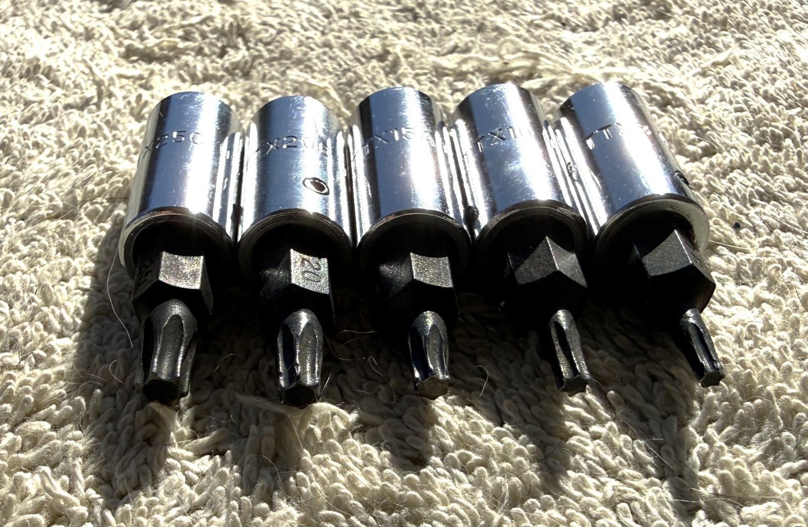 LOT OF 5 SNAP-ON TROX 1/4 INCH DRIVE TROX SOCKETS AS PICTURED AND DESCRIBED