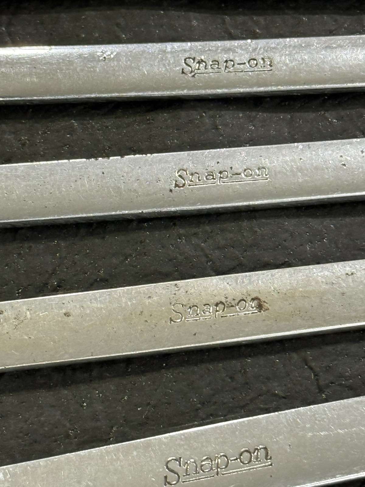 Snap-on Tools 8 pc SAE Combo Wrench Set 5/16″ – 3/4” OSH10 to OSH24, USA MADE