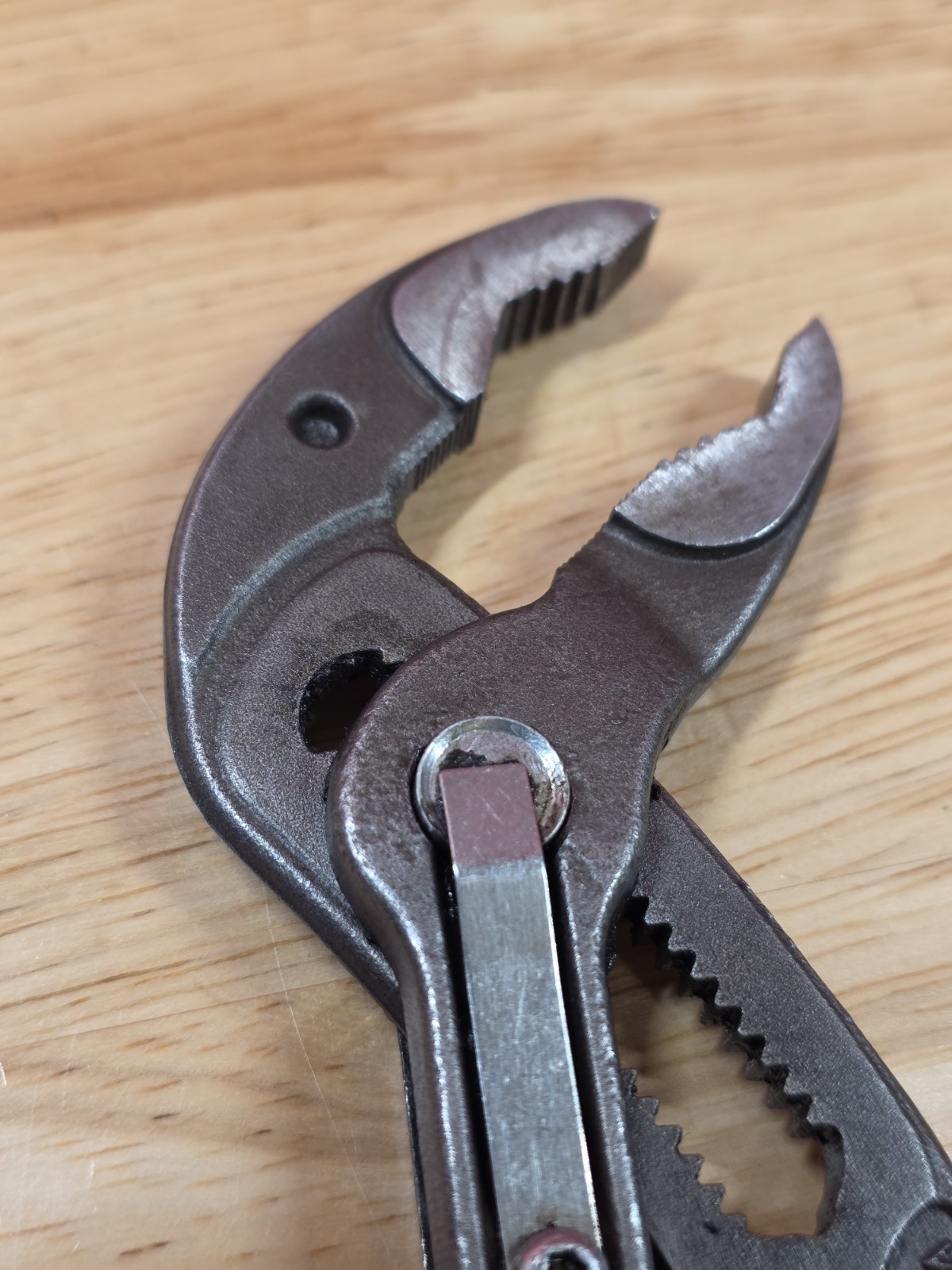 Matco Tools PC7 Knipex Cobra Pliers Red Grips 7-1/4” Long Germany
