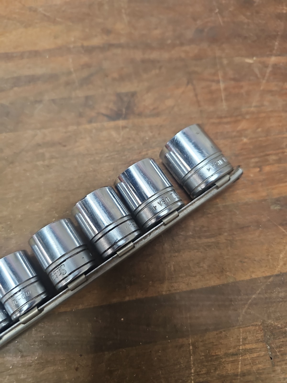 F76- Snap-On [FS081-FS281] 11-Pc. 1/4″-7/8″ 3/8″-Dr 6-Point Shallow Socket Set