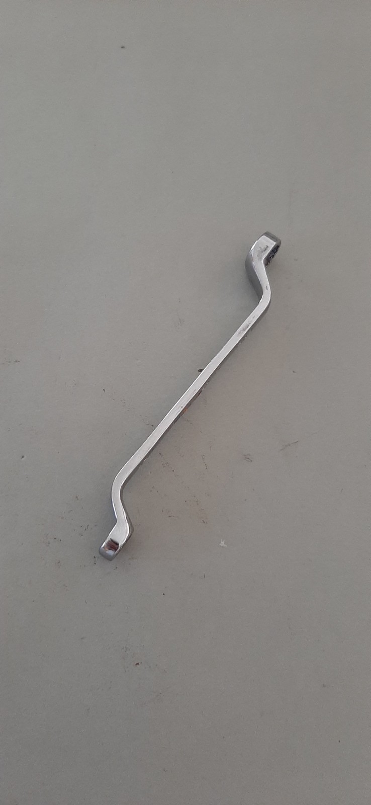 Snap-on XSO810A 1/4″ x 5/16″ 12Pt Short 60° Deep Offset Box Wrench MARKED 627
