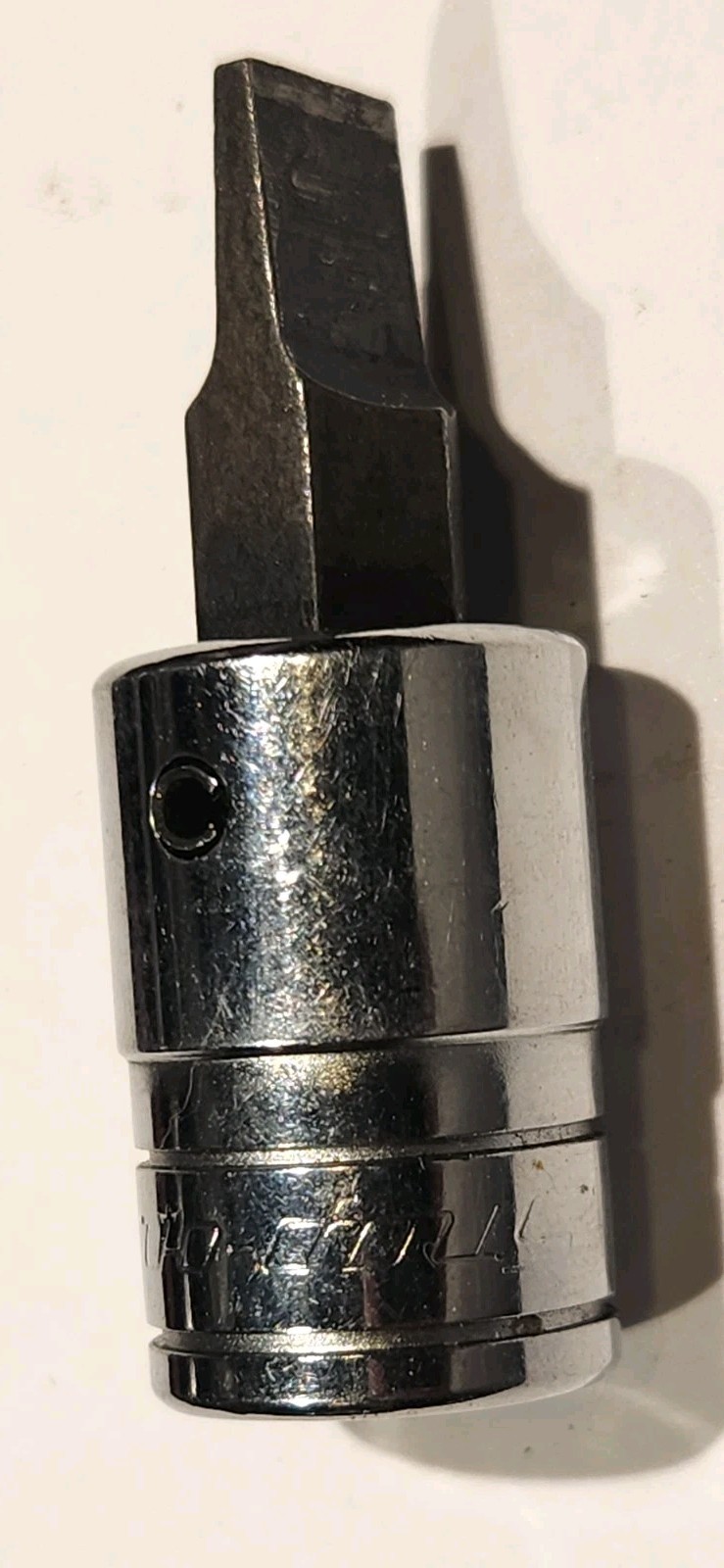 Snap On 3/8″ Drive 3/8″ Flat Tip Short Bit Driver Socket USA F62E