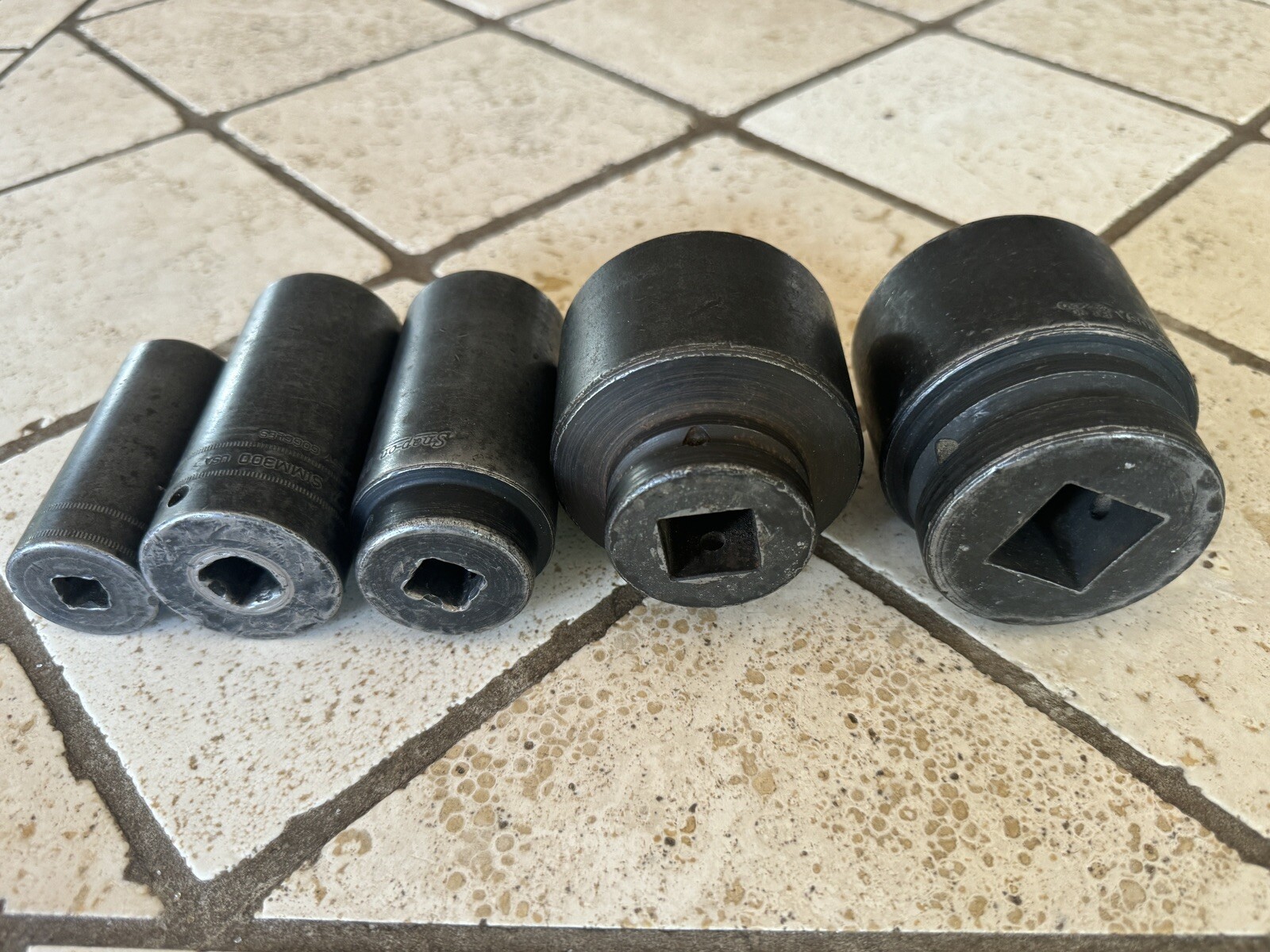 Snap On Set of 5 Large Impact Sockets, Good condition, Priced Well cheap ship