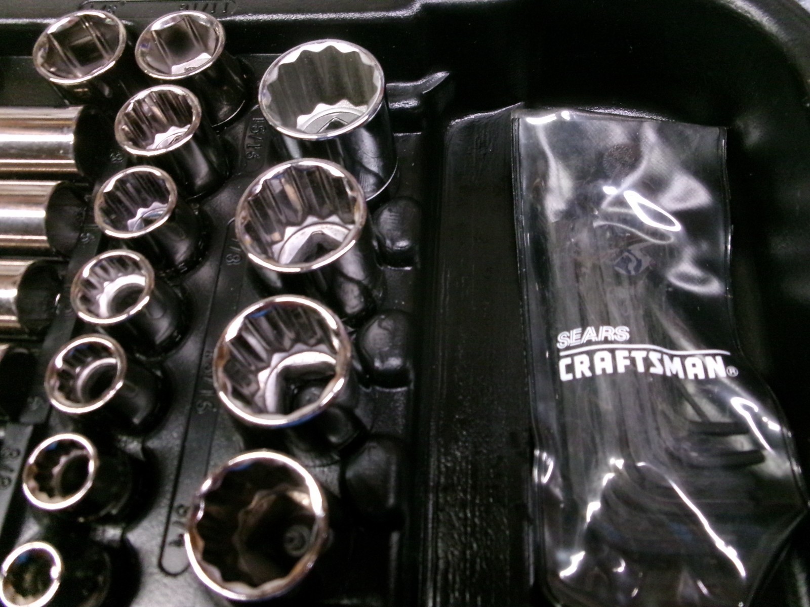 Craftsman USA 122 Piece Mechanic Tool Set with Case No 33122 Nice!