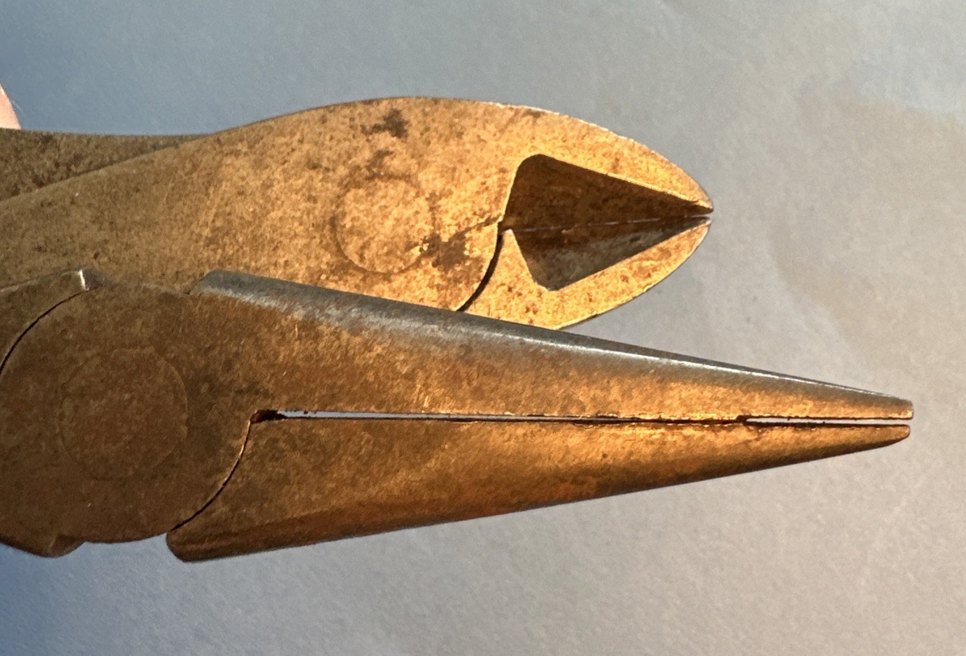 Pair Vintage Snap On Vacuum Grip #386 Diagonal Cutter & No 96 Needle Nose Pliers