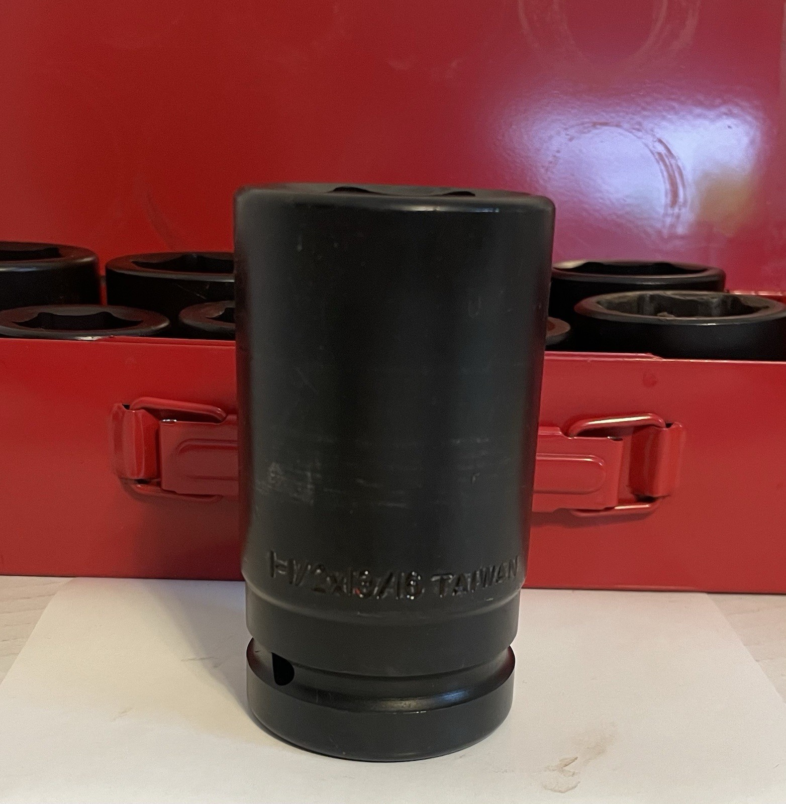 10-Piece 1″ Drive 6 Point CR-V SAE Standard Impact Socket Set in Red Metal Case