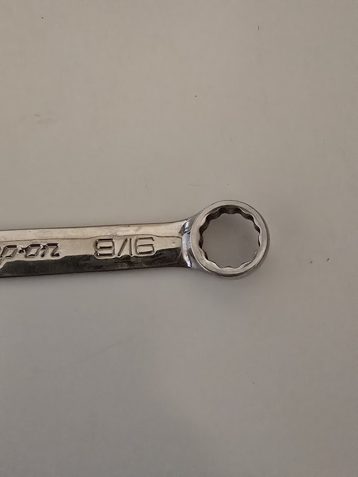 Snap-on Tools USA 9/16″ SAE 12pt SHORT Chrome Combination Wrench OEX180B