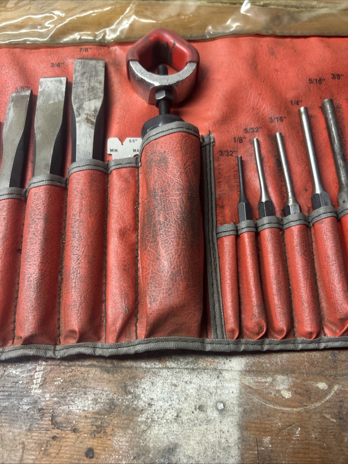 26pcs Snap on Punch and chisel set PCC210AK W/ C2700 kit Bag Missing Pieces