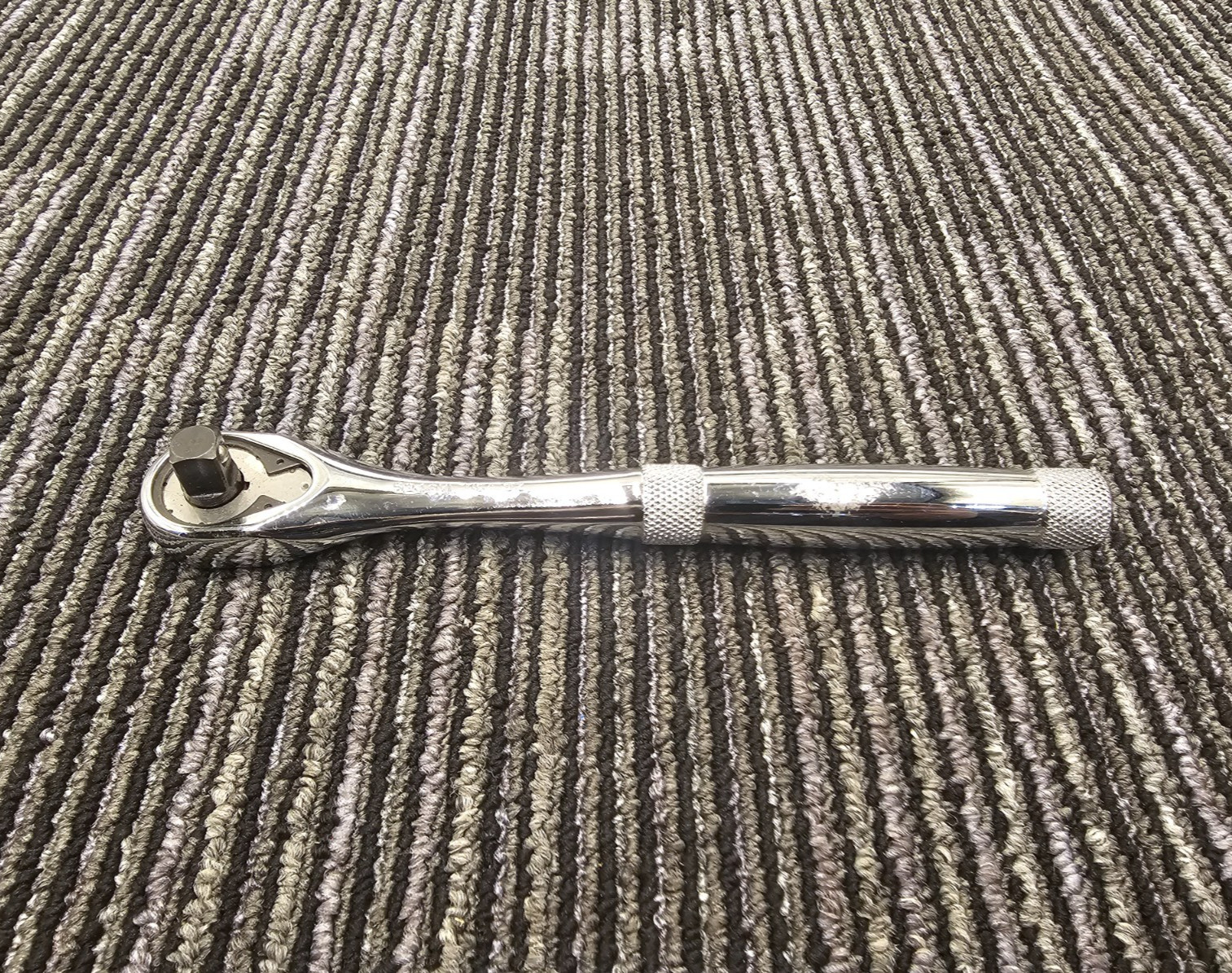 Proto 5249XL: 3/8″ Drive 8-1/2″ Long Quick Release Pear Head Standard Ratchet